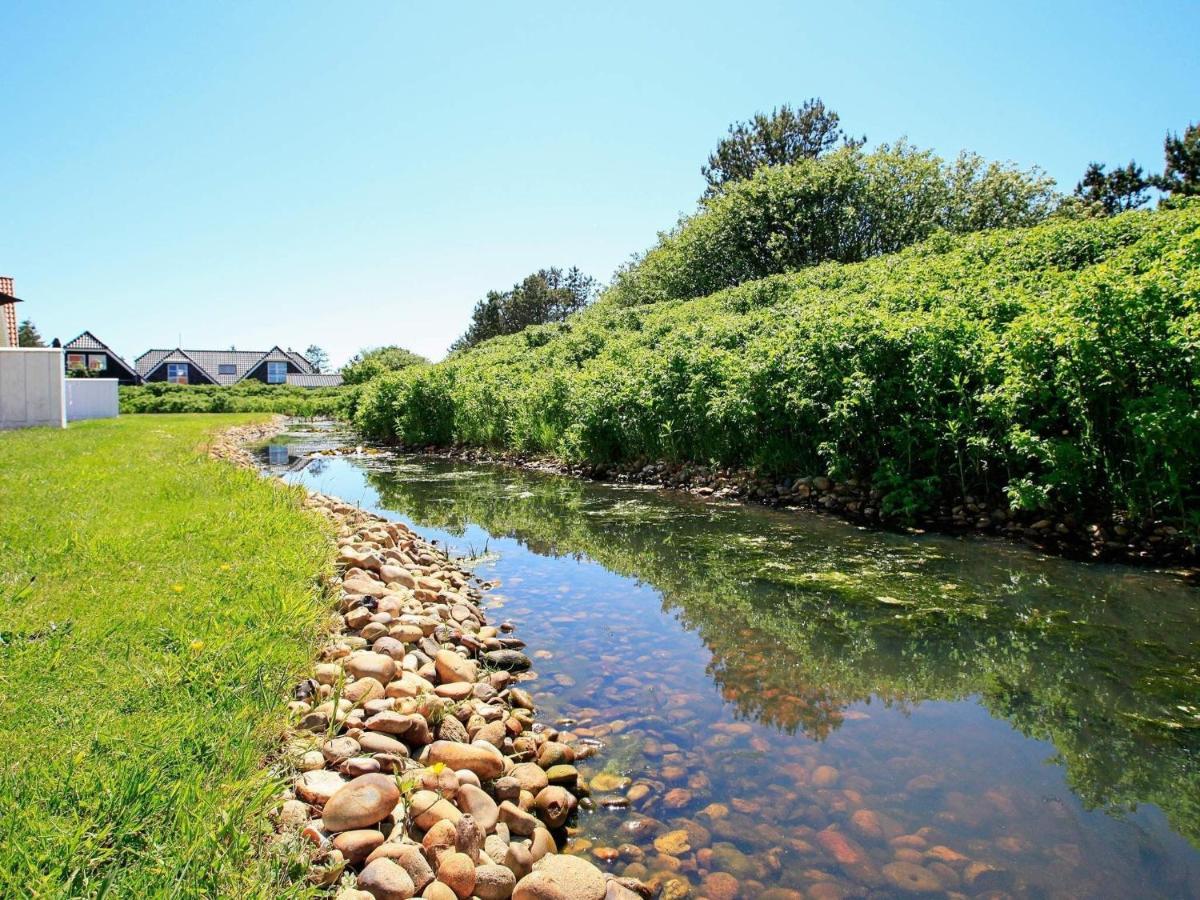 4 Person Holiday Home In Bl Vand Blåvand Extérieur photo